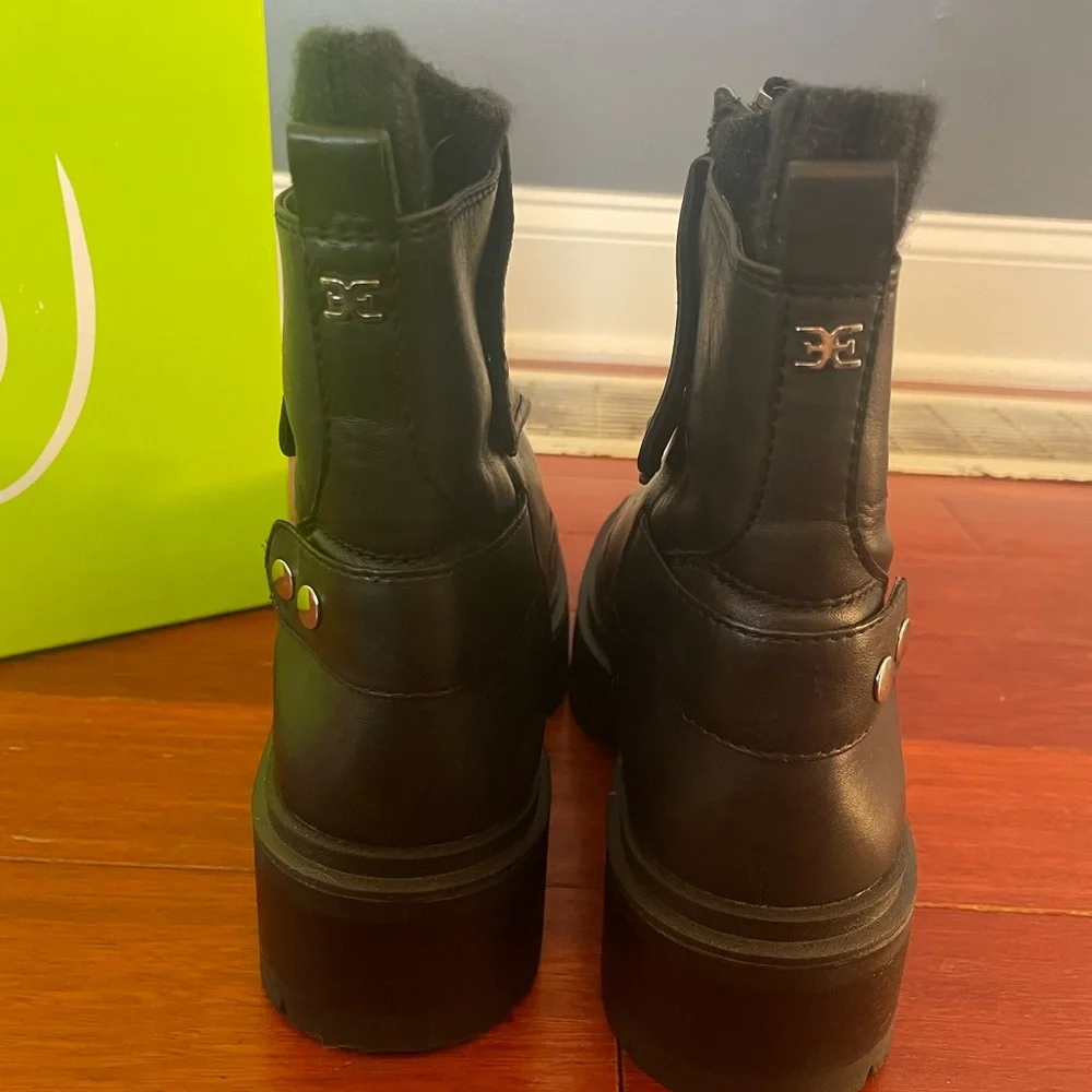 Sam Edelman Black Zip Up Boots Like New with box Size 9M - Picture 10 of 11